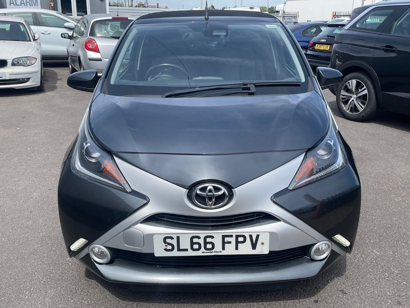 Toyota Aygo 1.0 Vvt-i X-clusiv 2 SL66FPV #6
