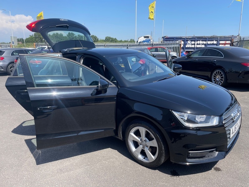 Audi A1 1.4 Sportback Tfsi Sport AJ67LJA #4