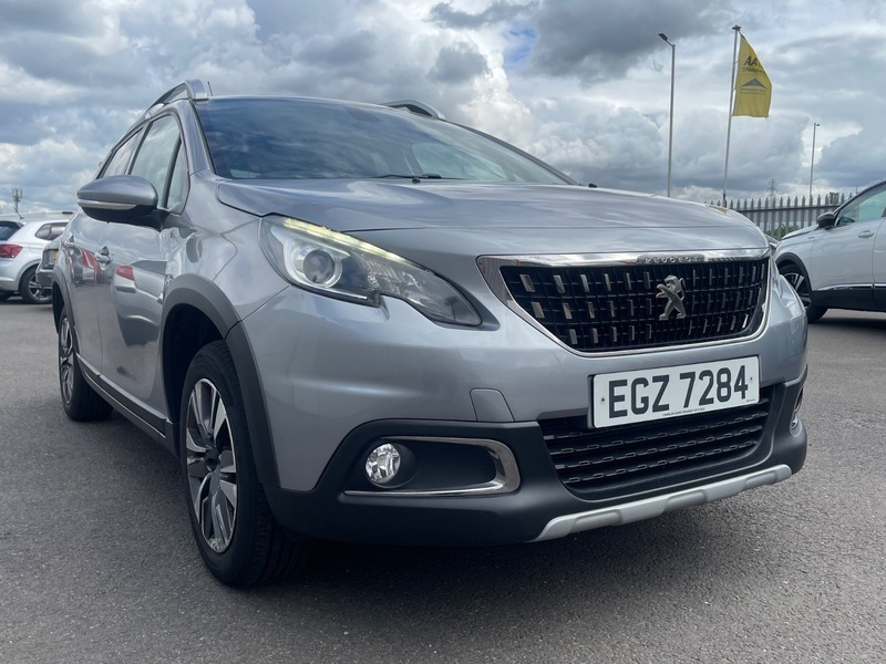 Peugeot 2008 1.2 Allure  #3