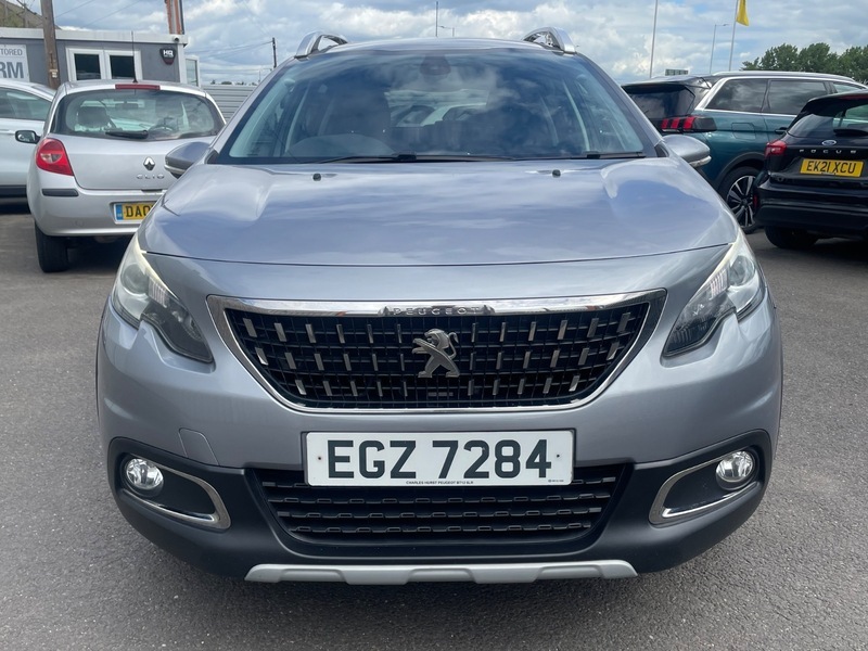 Peugeot 2008 1.2 Allure  #5