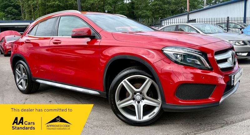 Mercedes-Benz GLA Class Gla 200 Amg Line Red