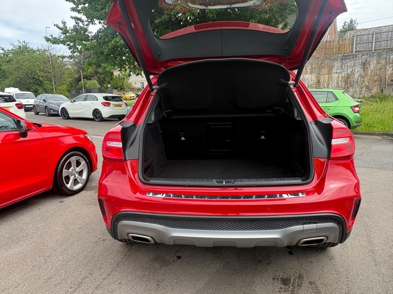 Mercedes-Benz GLA Class Gla 200 Amg Line DX17RPY Red #5