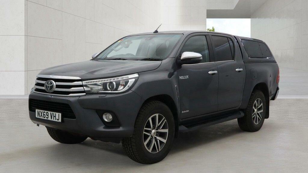 Toyota HILUX Invincible Grey #2