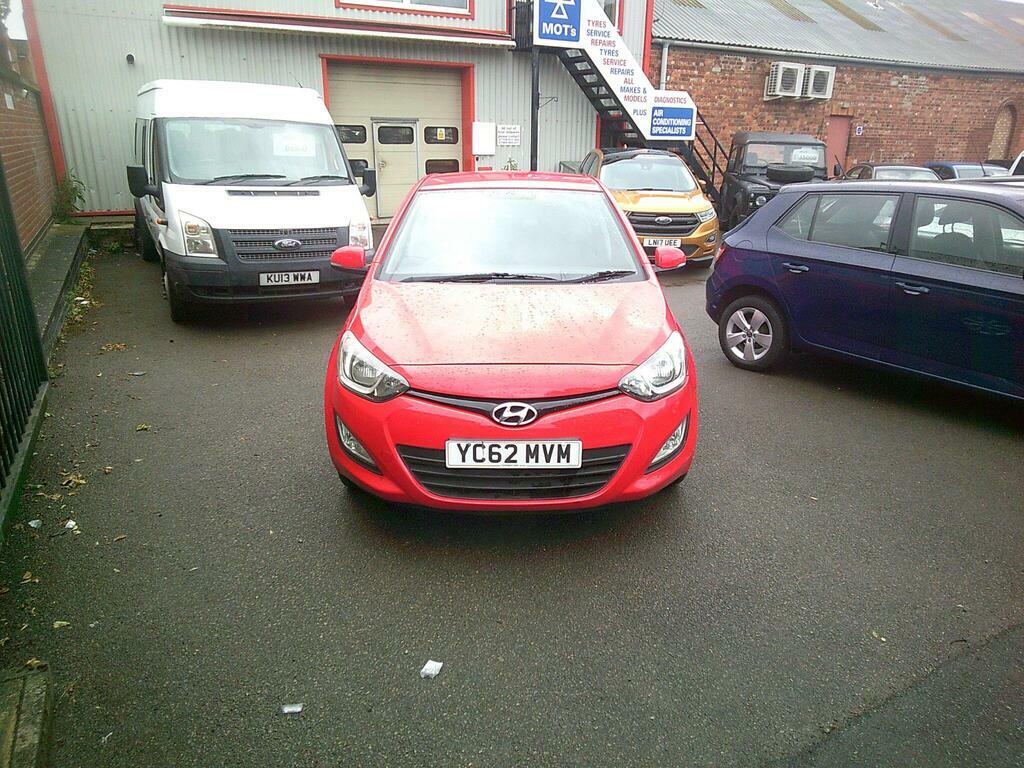 Hyundai I20 1.2 Active Euro 5 Red
