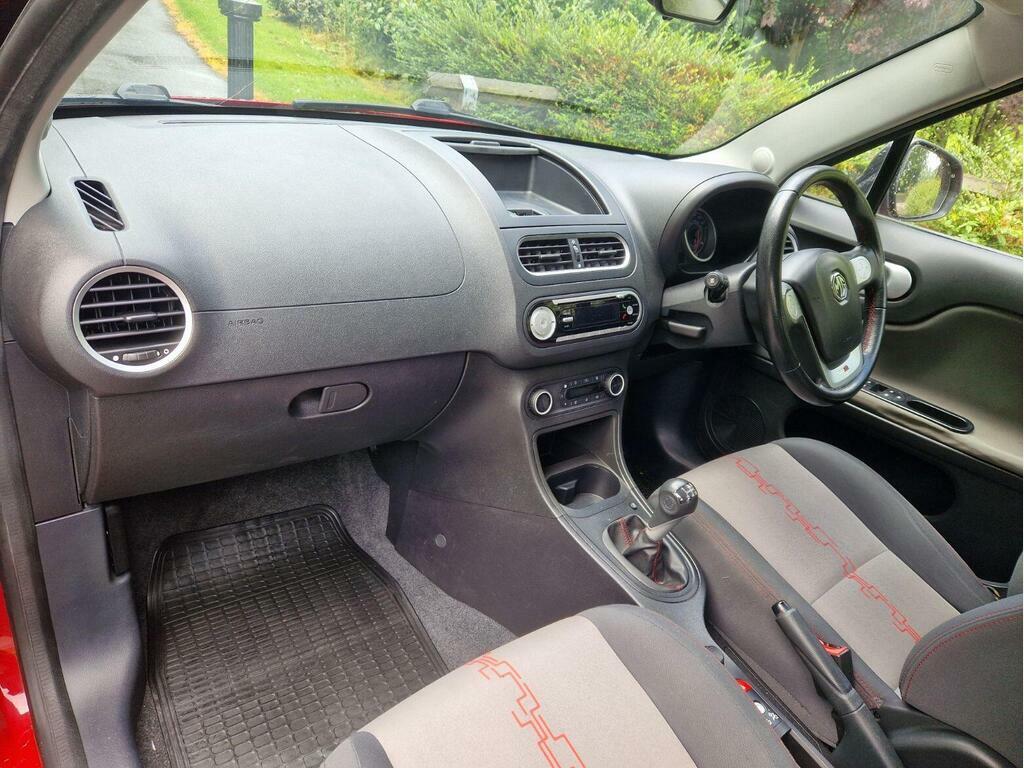 MG MG3 1.5L 3Form Sport Yellow #9