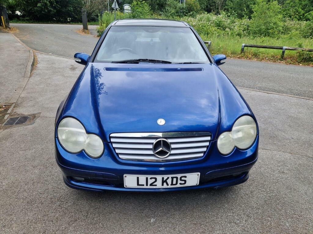 Mercedes-Benz C Class C180 Kompressor Classic Se 4-Door Silver #2