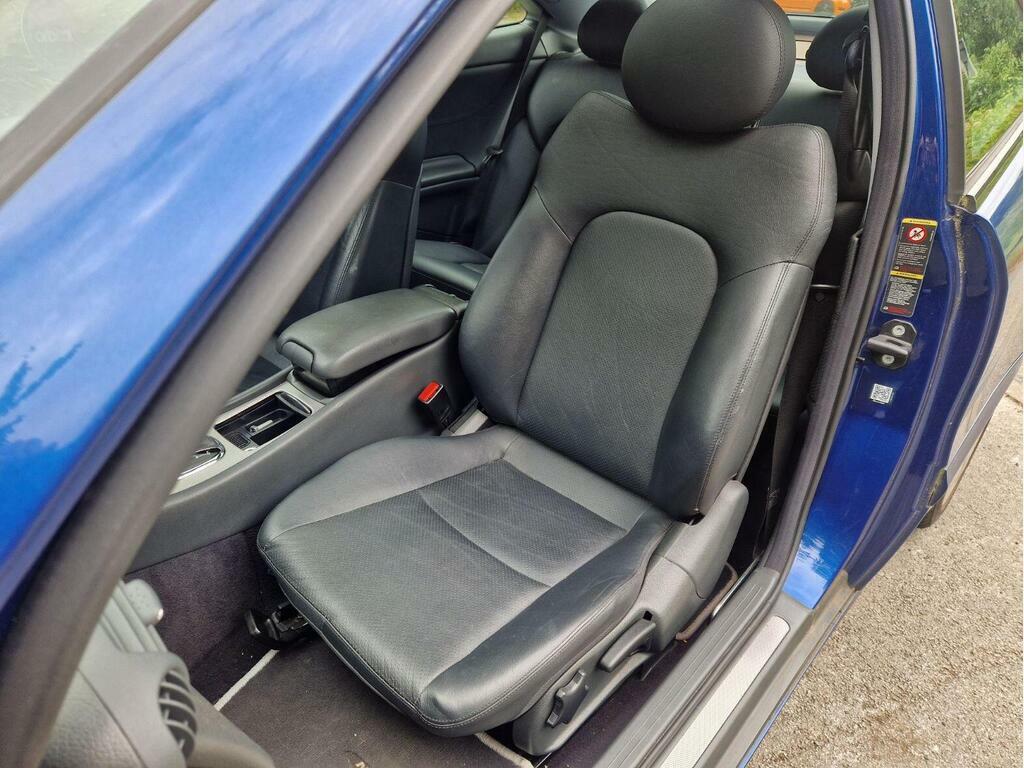 Mercedes-Benz C Class C180 Kompressor Classic Se 4-Door Silver #13