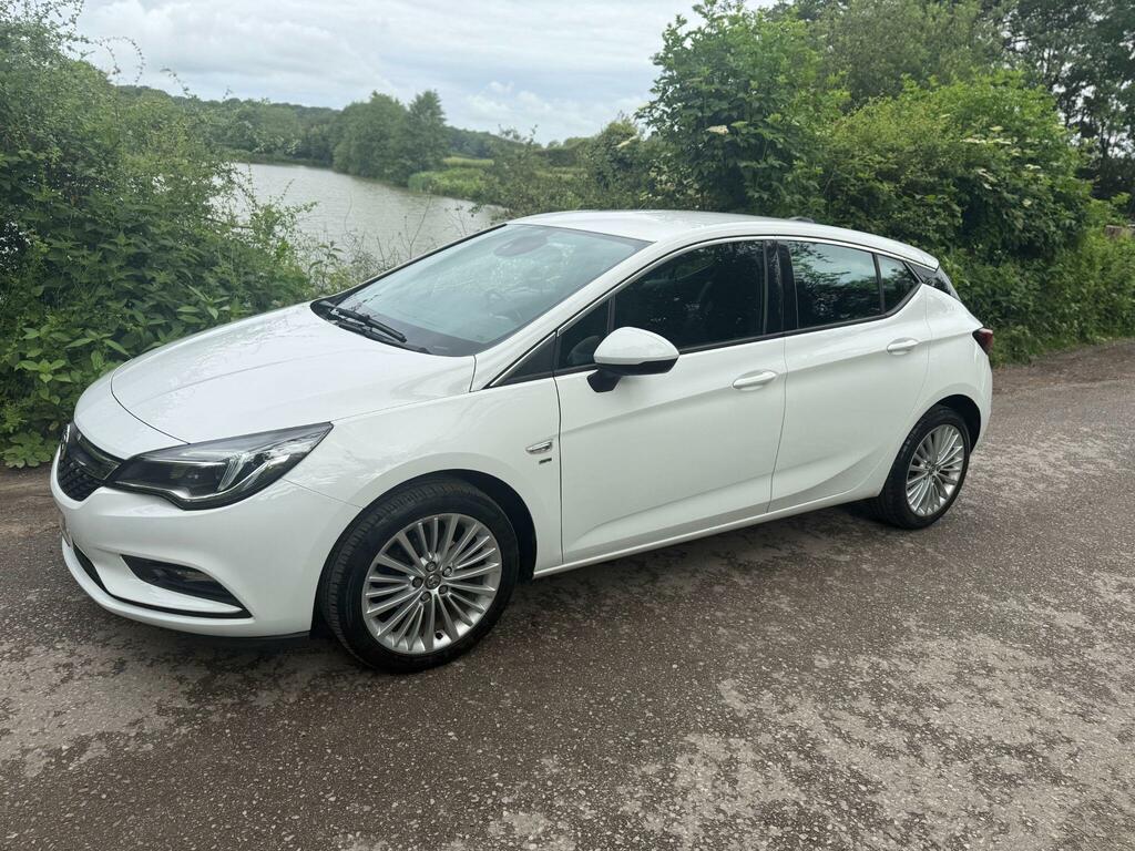Vauxhall Astra 1.4I Sri Euro 6 White