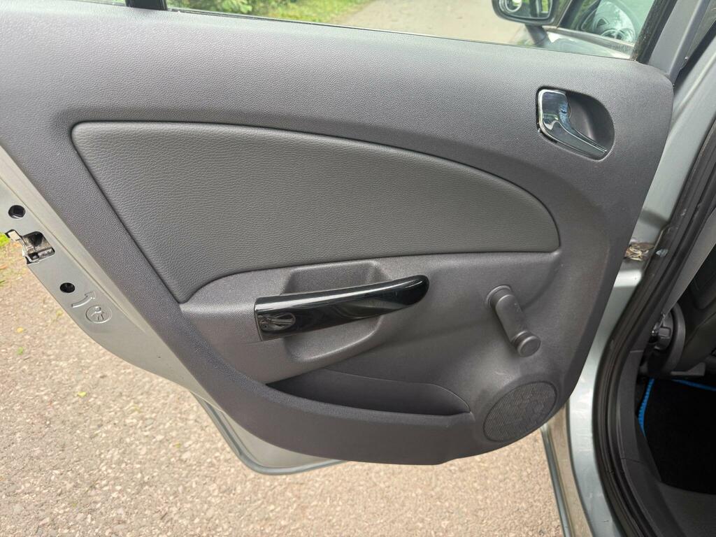 Vauxhall Corsa Exclusiv Ac 1.4 #21