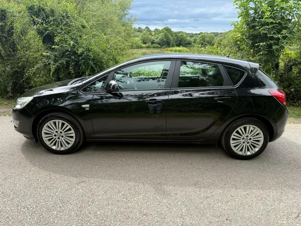 Vauxhall Astra Excite Black #5