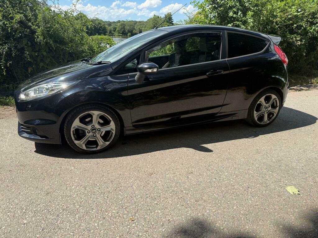 Ford Fiesta 1.6T Ecoboost St-3 Euro 6 Black