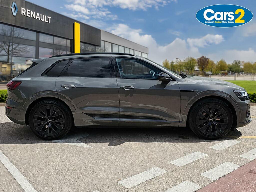 Audi Q8 e tron 300Kw 55 Quattro 114Kwh Black Edition Grey #2