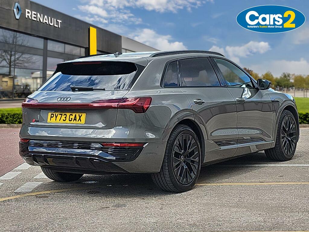 Audi Q8 e tron 300Kw 55 Quattro 114Kwh Black Edition Grey #3