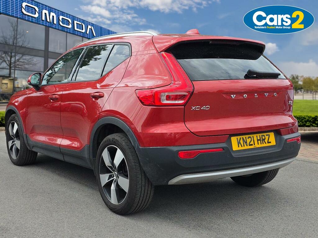 Volvo XC40 1.5 T3 163 Momentum KN21HRZ Red #5