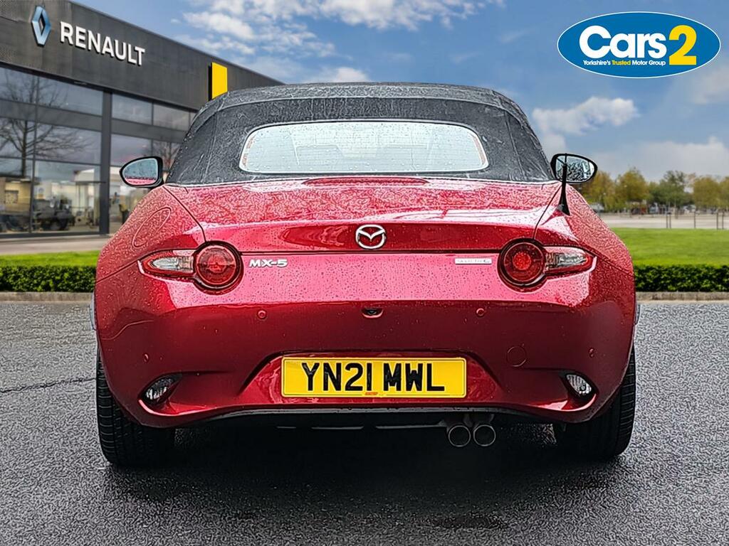 Mazda MX-5 2.0 184 Sport Tech Red #4