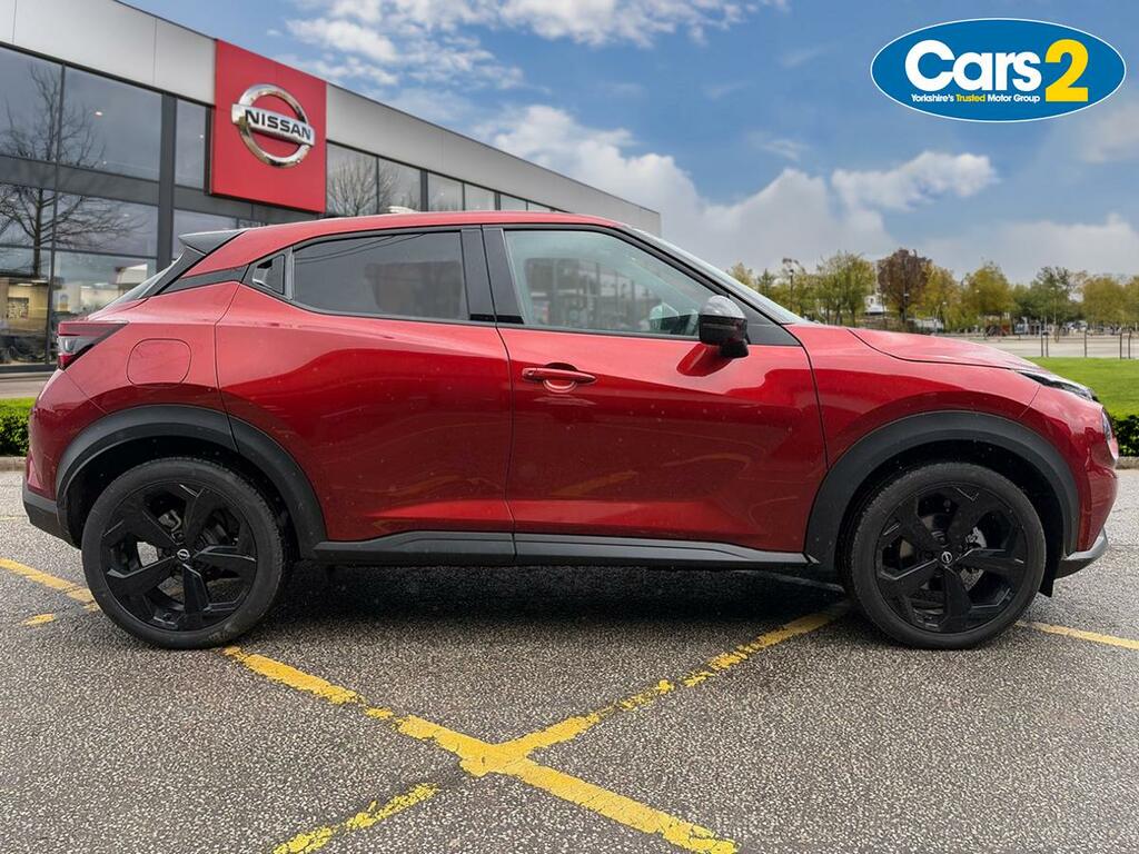 Nissan Juke 1.6 Hybrid Tekna OW25ZND Red #2