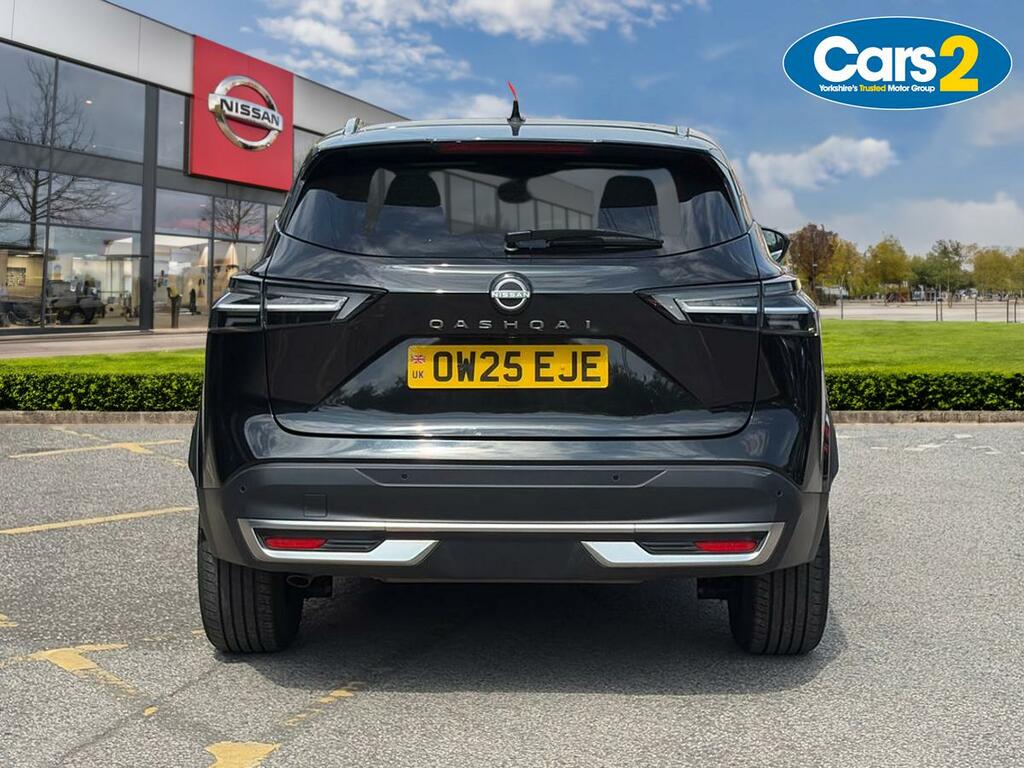 Nissan Qashqai 1.3 Dig-t Mh 158 N-connecta Xtronic OW25EJE Black #4