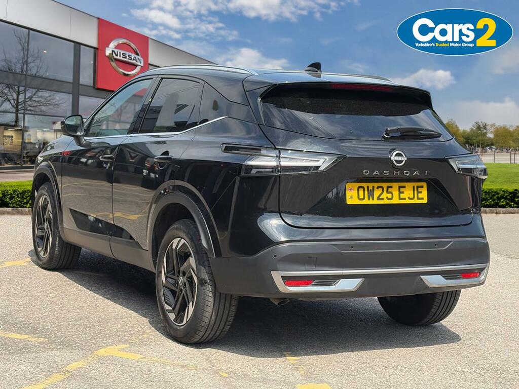 Nissan Qashqai 1.3 Dig-t Mh 158 N-connecta Xtronic OW25EJE Black #5