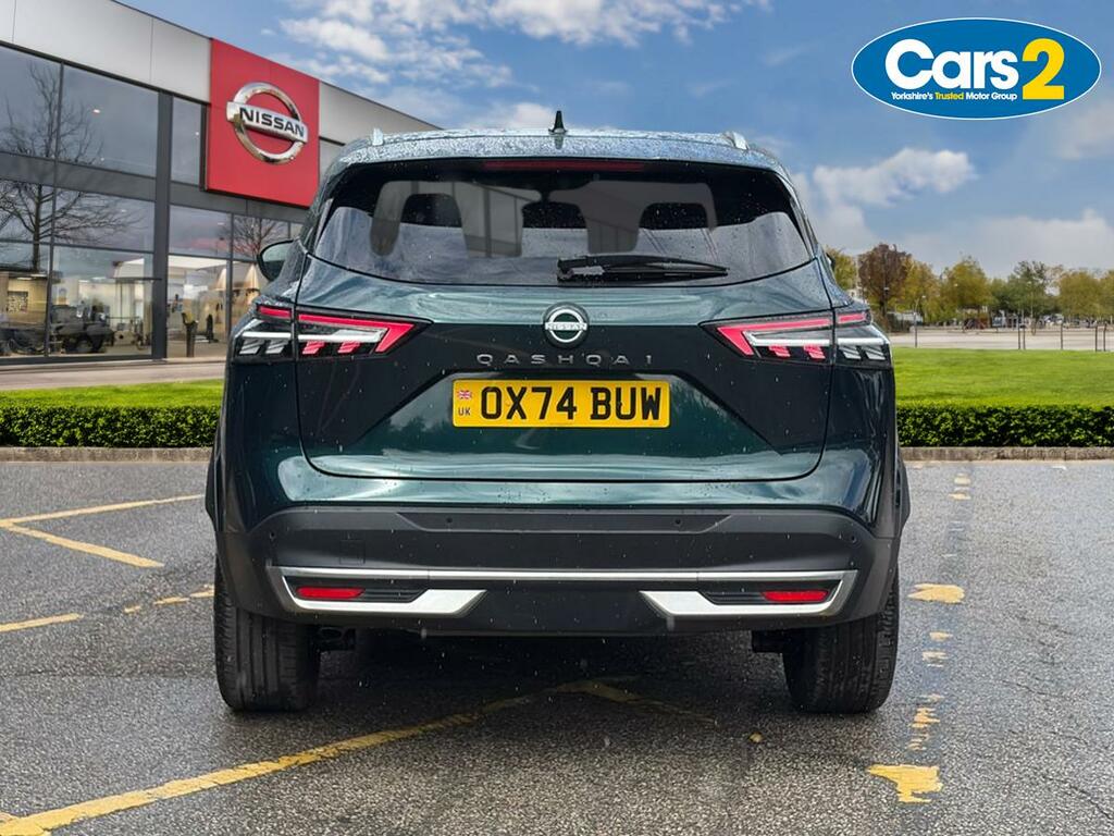 Nissan Qashqai 1.3 Dig-t Mh Tekna OX74BUW Green #4