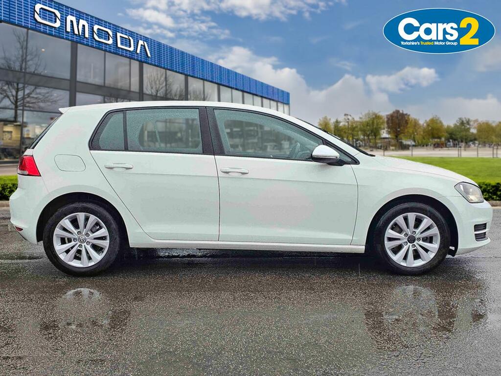 Volkswagen Golf 1.6 Tdi 105 Se ND13ZRR White #2
