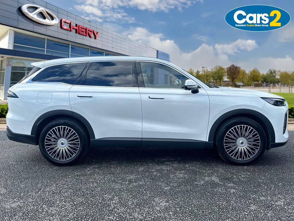 Chery Tiggo 9 1.5T Phev Summit Dht Awd 2026 White #4