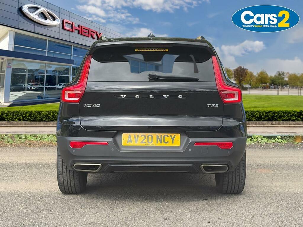 Volvo XC40 1.5 T3 163 R Design Black #4