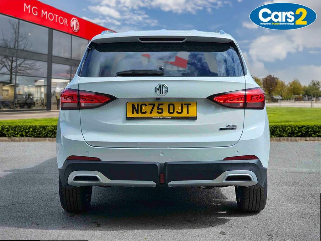 MG ZS 1.5 Hybrid Trophy White #4