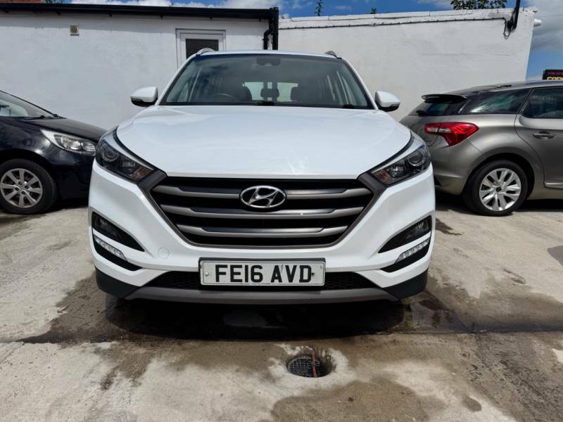 Hyundai Tucson 1.7 Crdi Blue Drive Se Nav 2Wd White #3