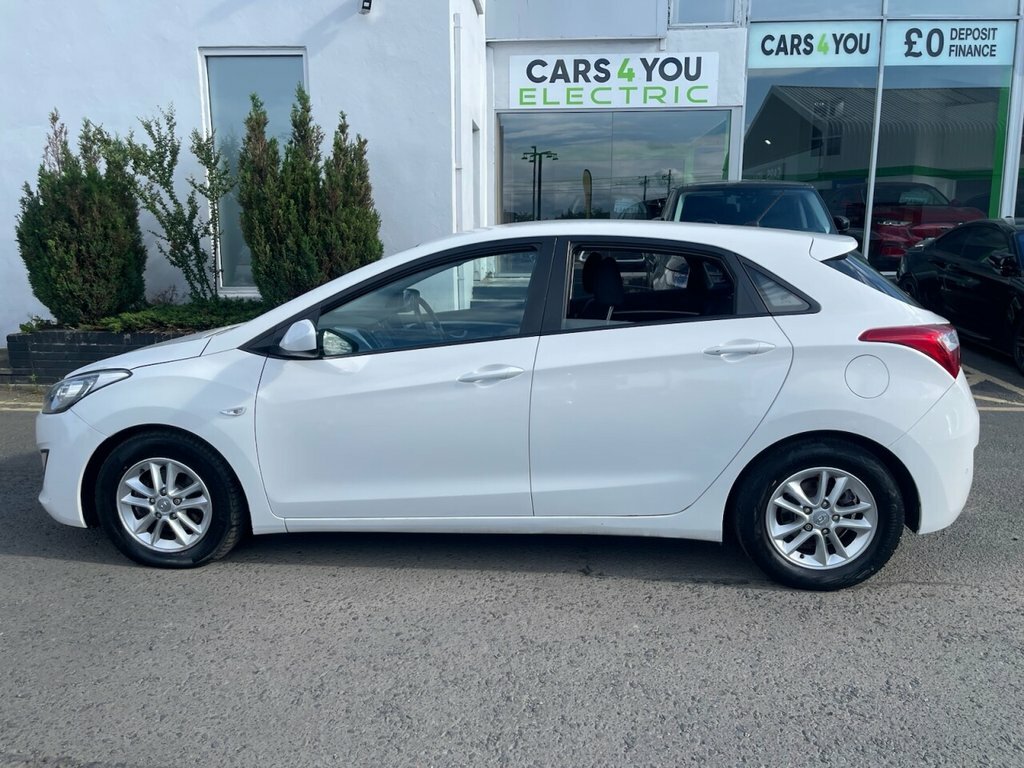 Hyundai I30 1.6L Active BG14HWW White #4
