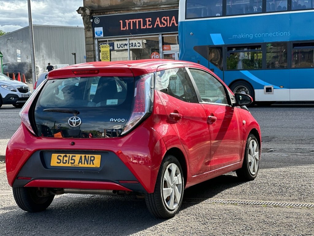 Toyota Aygo 1L X-play SG15ANR Red #4