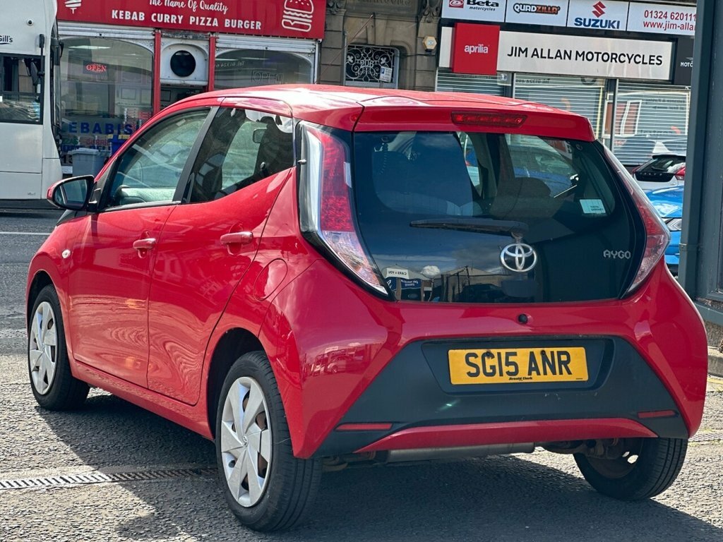 Toyota Aygo 1L X-play SG15ANR Red #3