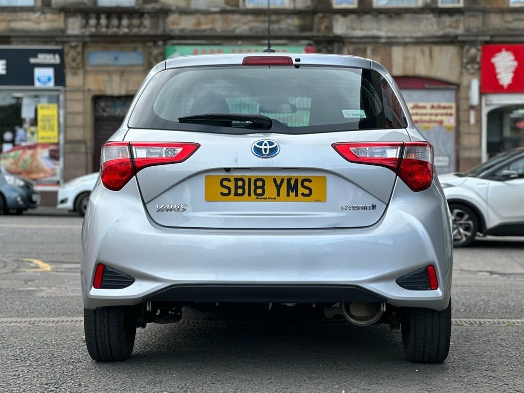 Toyota Yaris 1L Icon Tech SB18YMS Silver #6