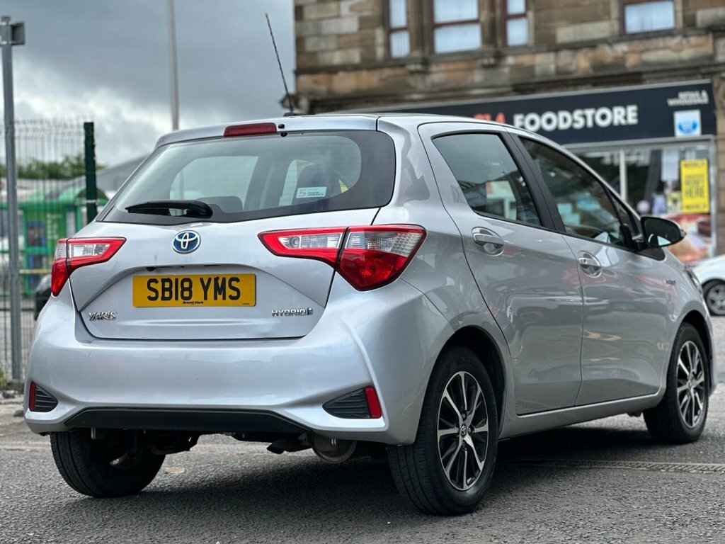 Toyota Yaris 1L Icon Tech SB18YMS Silver #5