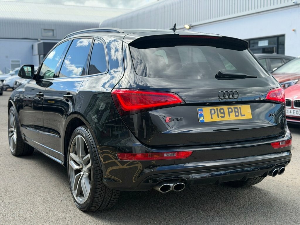 Audi SQ5 3L Plus P19PBL Black #5