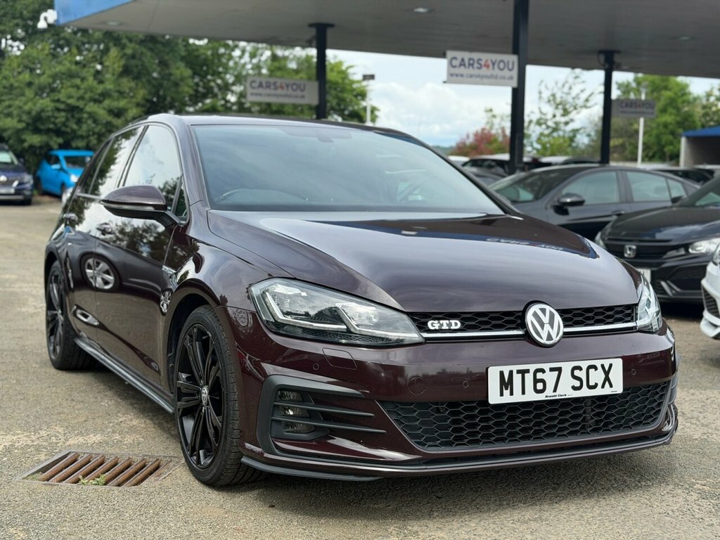 Volkswagen Golf 2L Gtd Red