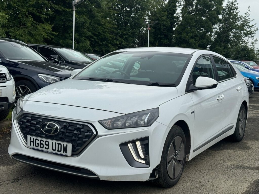 Hyundai Ioniq 1L Premium HG69UDW White #3