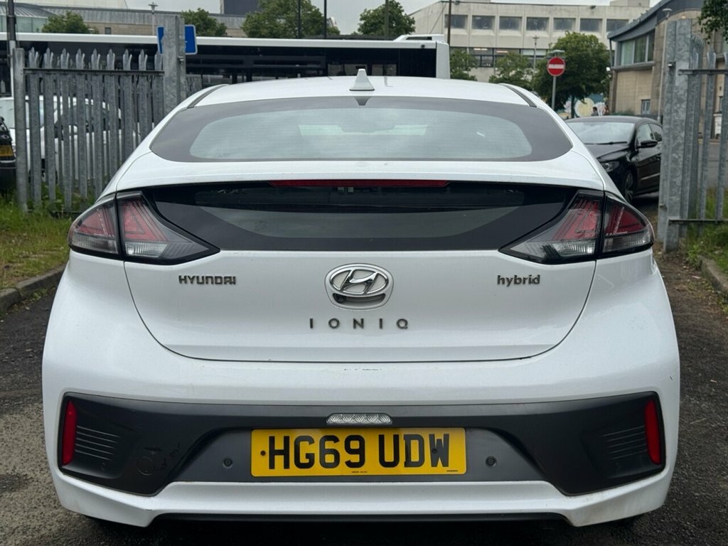 Hyundai Ioniq 1L Premium HG69UDW White #5