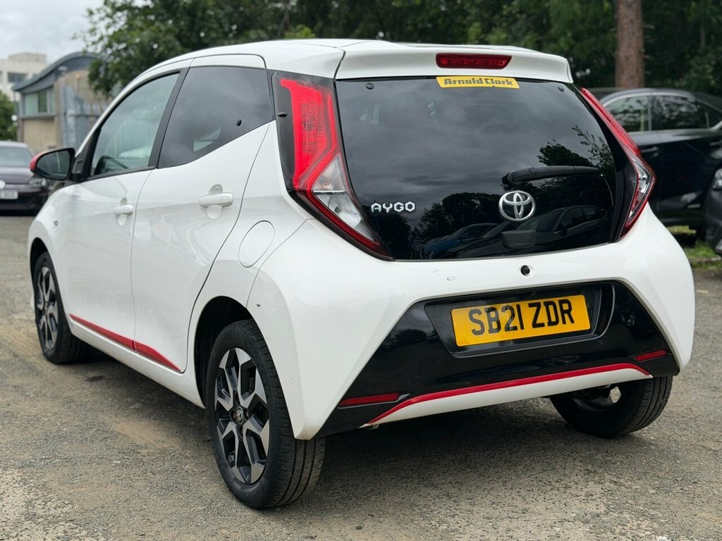 Toyota Aygo 1L X-trend HF61NOV White #5