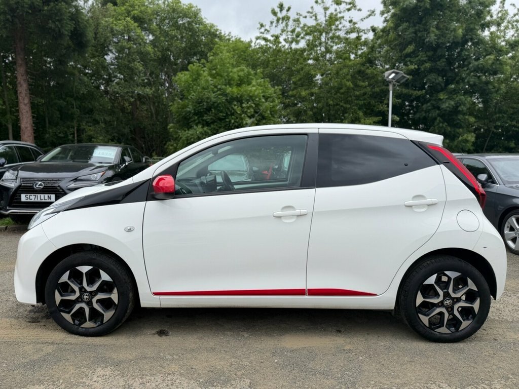Toyota Aygo 1L X-trend HF61NOV White #4