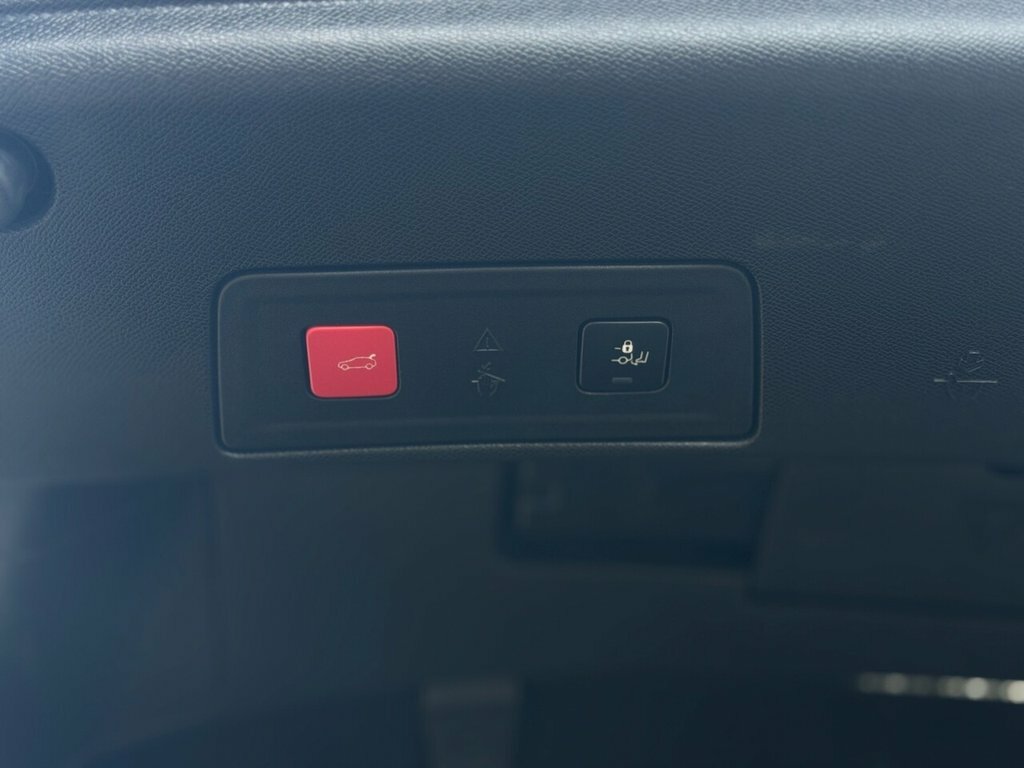 Peugeot 508 First Edition Red #13
