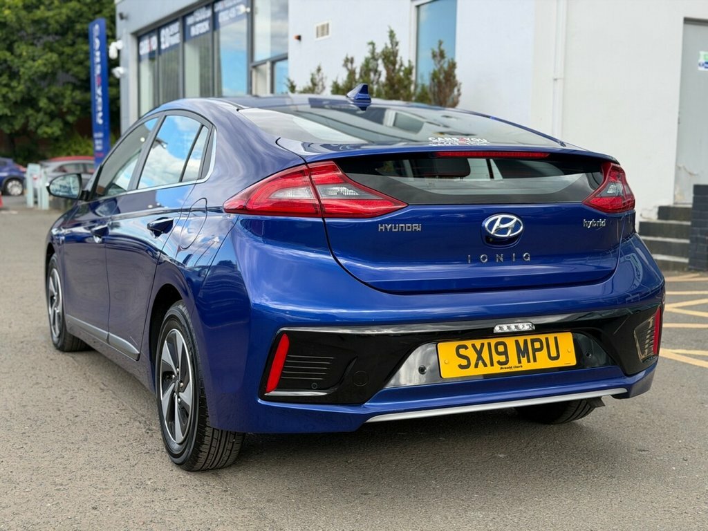 Hyundai Ioniq 1L Premium Blue #5