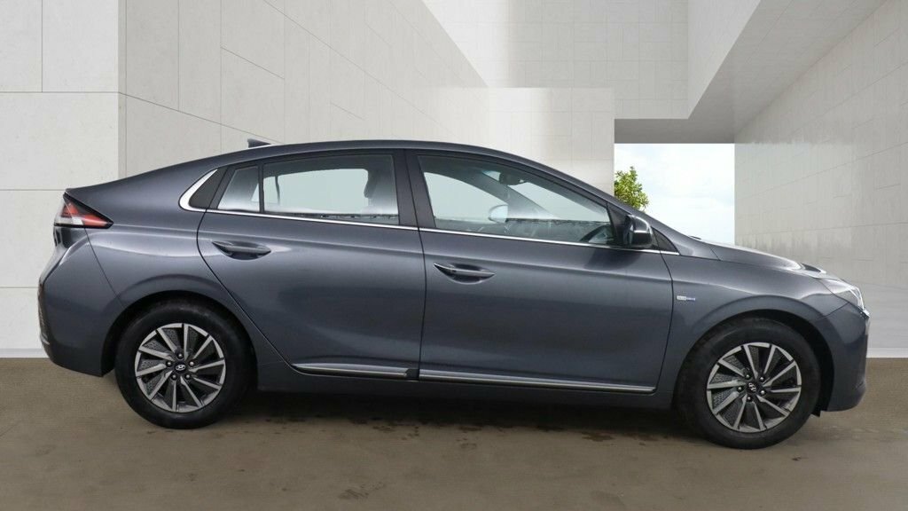 Hyundai Ioniq Hatchback Grey #5