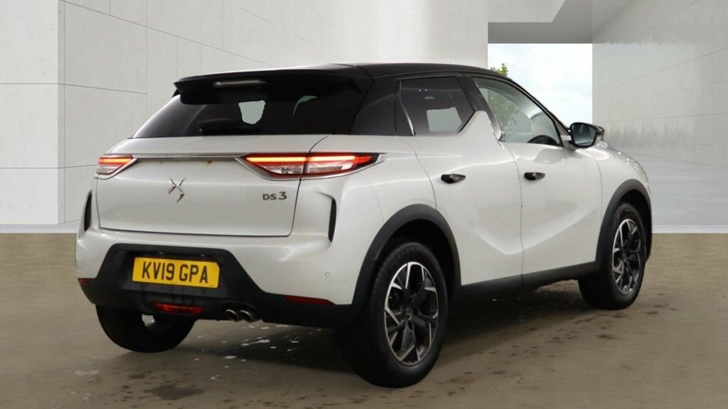 DS DS 3 Crossback 1.2L Prestige White #4