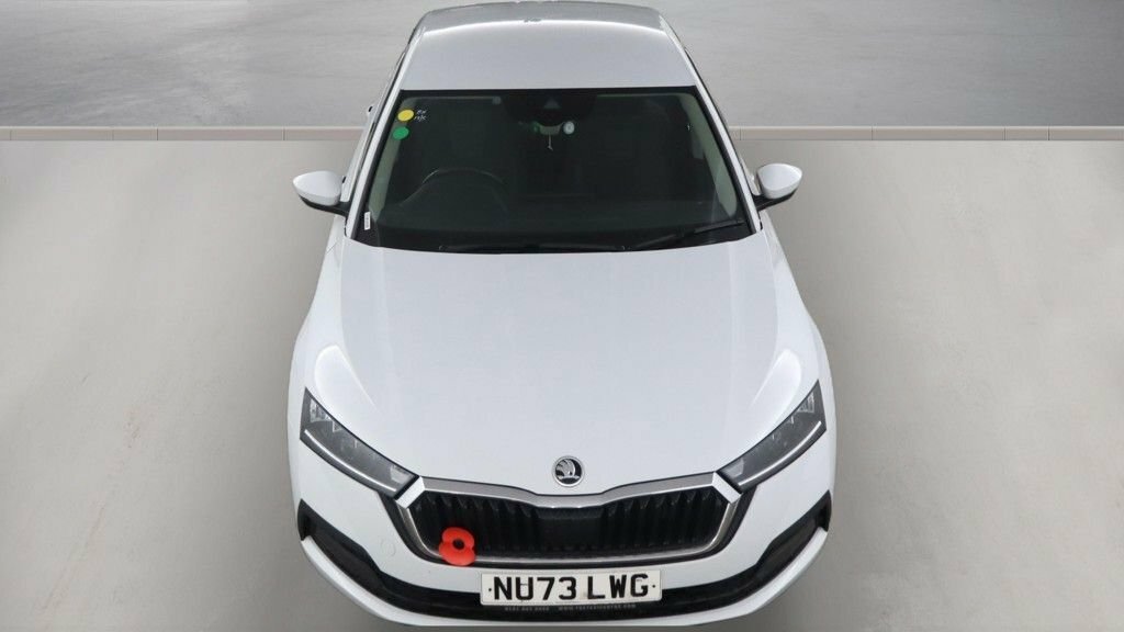 Skoda Octavia 1L Se White #6