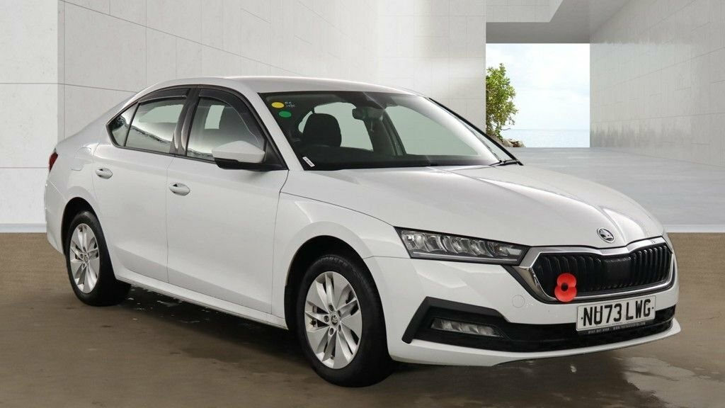 Skoda Octavia 1L Se White