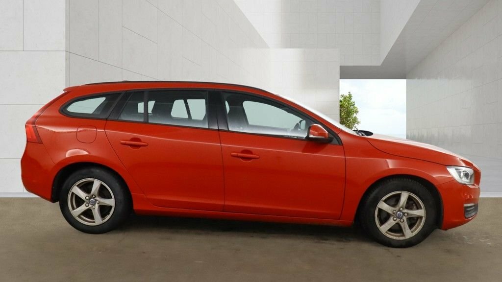 Volvo V60 2L Business Edition Red #5