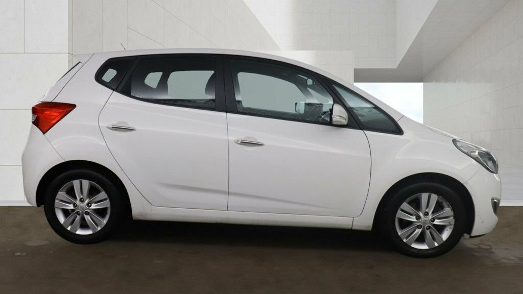 Hyundai Ix20 1.6L Style White #5