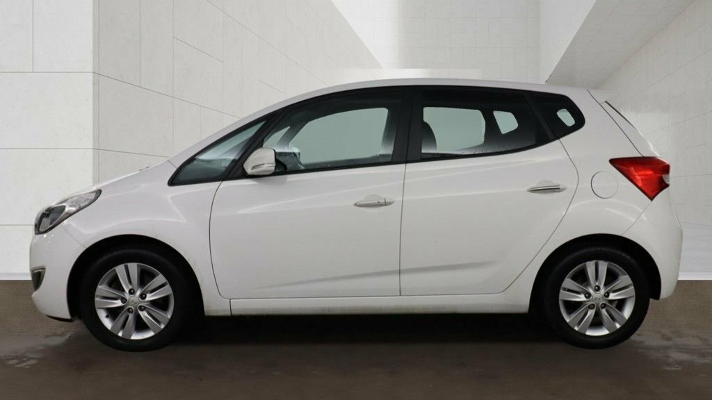 Hyundai Ix20 1.6L Style White #6