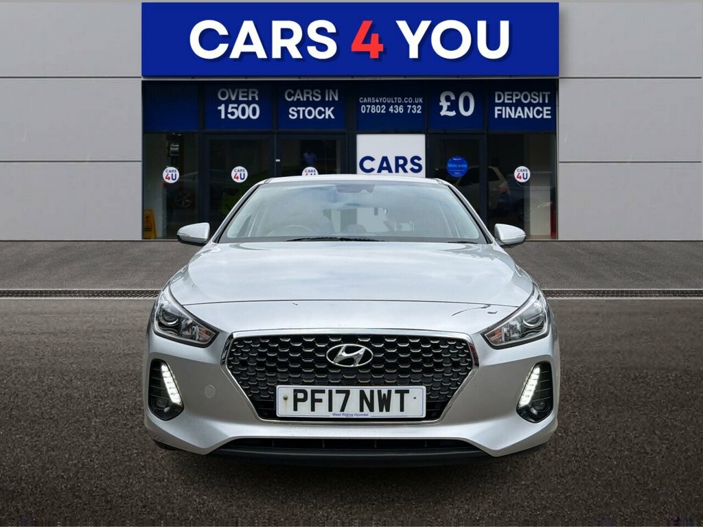 Hyundai I30 1L Se Nav Silver #2
