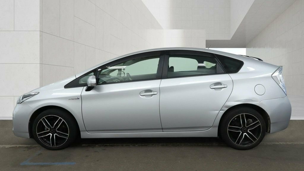 Toyota Prius Saloon CX64BWN Silver #6